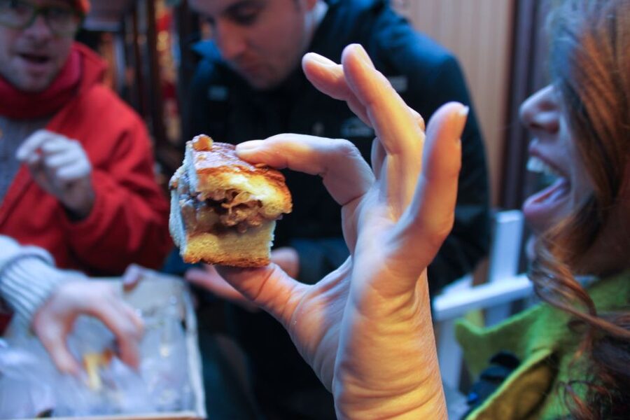Chicago: Taste of Chinatown Food and Cultural Walking Tour - Pui Tak Center and Chinatown’s community story