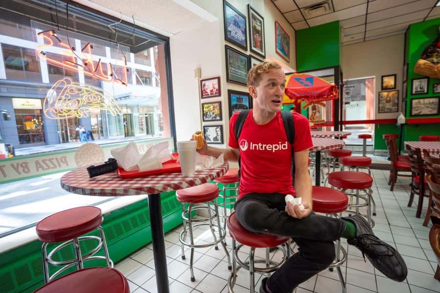 Chicago: The Ultimate Foodie Walking Tour with Tasty Stops - Deep-dish pizza with Chicago roots