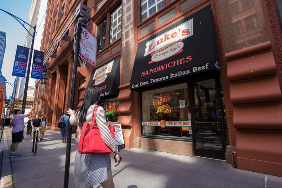 Chicago: The Ultimate Foodie Walking Tour with Tasty Stops - Timing, weather, and dietary needs