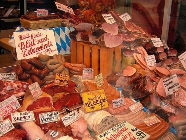 Classic Bites and Culinary Trends Neighborhood Food Tour in Berlin - Key things to know before booking
