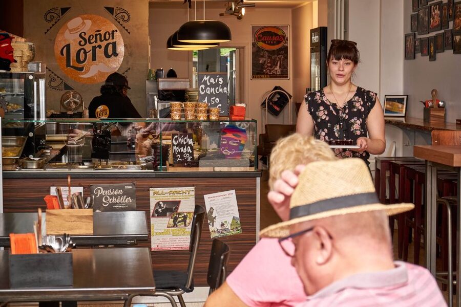 Cologne: Südstadt Guided Foodie Walking Tour - Key points at a glance
