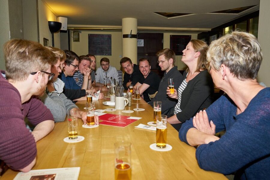 Cologne: Südstadt Guided Foodie Walking Tour - Ending with an international delicacy and something sweet