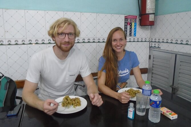 Colombo Express Food Tour with 9 + Tastings - The market adds color and context