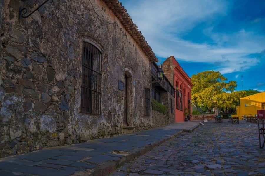 Colonia del Sacramento: Small-Group Day Trip - Getting started with hotel pickup and the ferry