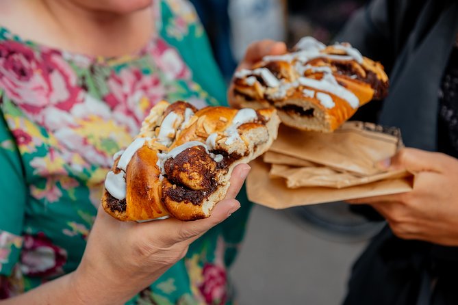 Copenhagen Private Food Walking Tour with 6 or 10 Tastings - A food walk that doubles as a first-day orientation