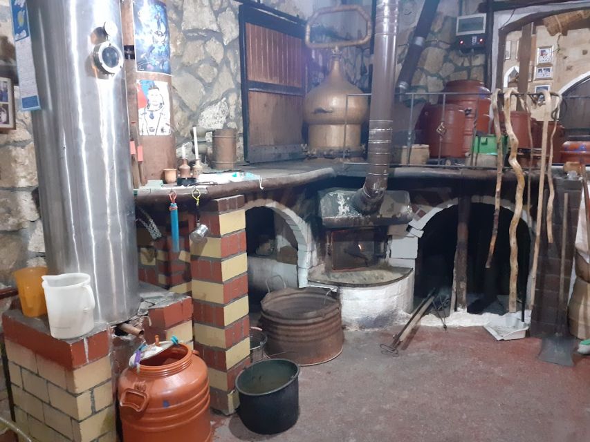 Crete: Full-Day Cretan Wines, Olive Oil, Raki and Food Tour - A family winery and five organic wines