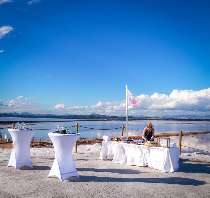 Culinary demonstration with Gourmet Tasting in The Pink Lake - Key points at a glance