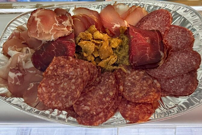 Culinary Tour - get to know the Serbian food. Come hungry! - The final bar gives you time to settle in