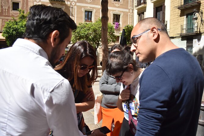 Cultural Walking Tour in Barcelona with Food & Wine Tasting - Gothic Quarter tastings in local bars