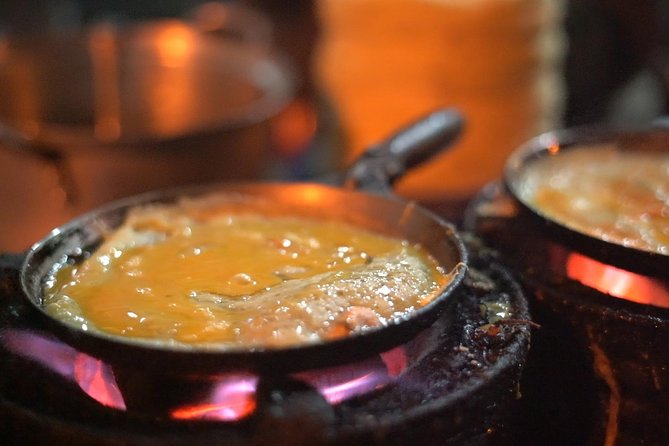 Da Nang Evening Food Tour - Rice cakes and dumplings: a gentle first course