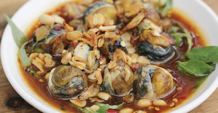 Da Nang: Local Street Food Walking Tour - Six food locations, each with a different purpose