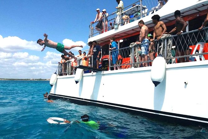 Dancer Cruise Isla Mujeres Snorkel Food and Drinks Included - Getting to Dancer Cruise Cancun