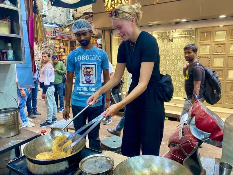Delhi: Old Delhi's Street Food, Temples & Spice Market Tour - What the $42 price includes