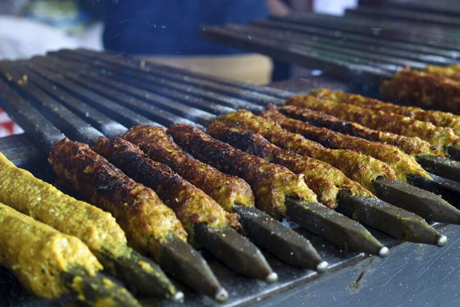 Delhi: Old Delhi Street Food Tour with Rickshaw Ride - Sweets, Chai, and the Serious Business of Jalebi