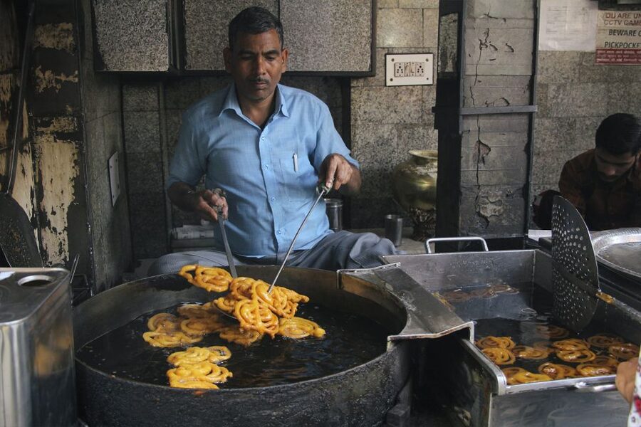 Delhi: Old Delhi Street Food Tour with Rickshaw Ride - Jama Masjid and the Matia Mahal Food Stop