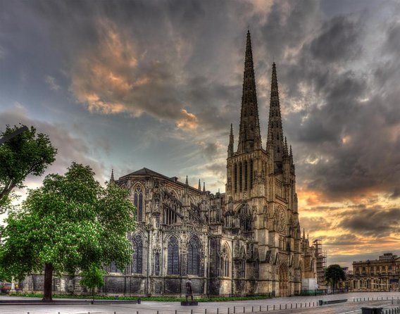 Devour Bordeaux: Ultimate Food & Wine Tasting Tour - Key points to know before booking