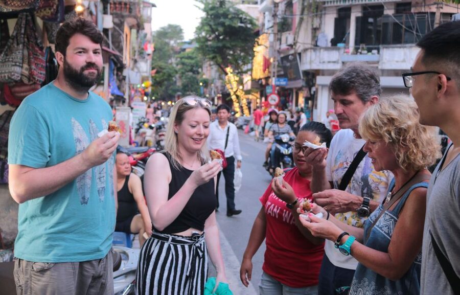 Discover Hanoi's Street Food by Night & Mini Class Coffee - The 8 p.m. coffee class