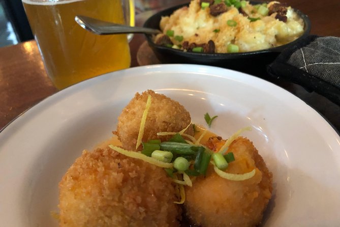 Downtown Charleston Food Tour - The guides make the difference