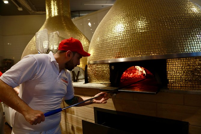 Downtown Chicago Walking Pizza Tour - Why this tour works for curious eaters