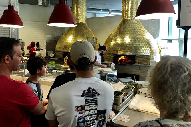 Downtown Chicago Walking Pizza Tour - Timing, walking, and practical details