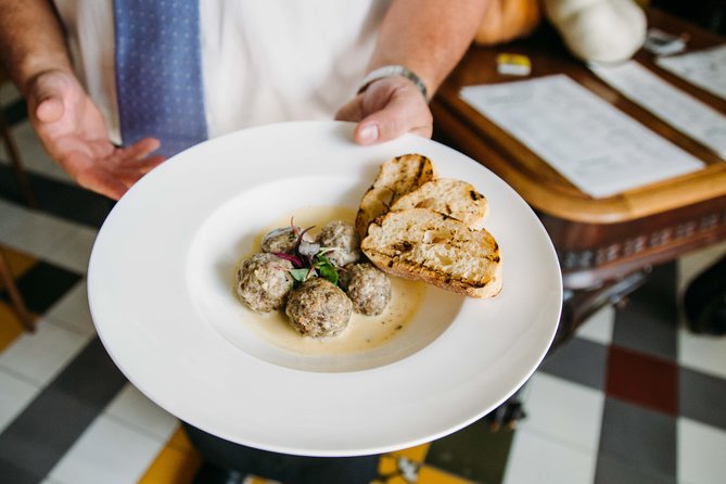 Downtown Sacramento Historical Food Tour - Walking Sacramento’s Original Main Street