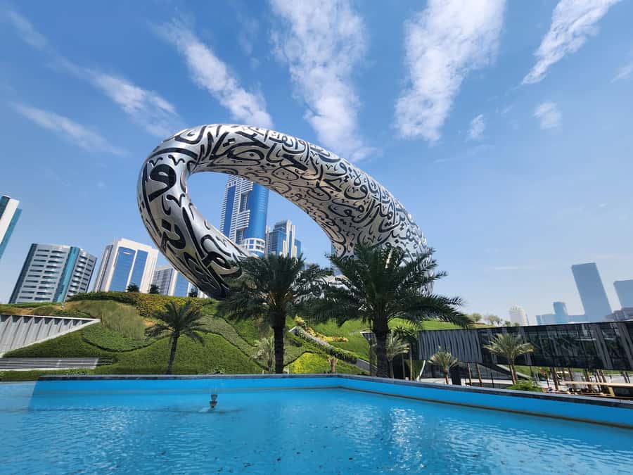 Dubai: City Highlights Tour with Blue Mosque & Street Food - Why this half-day tour works in Dubai