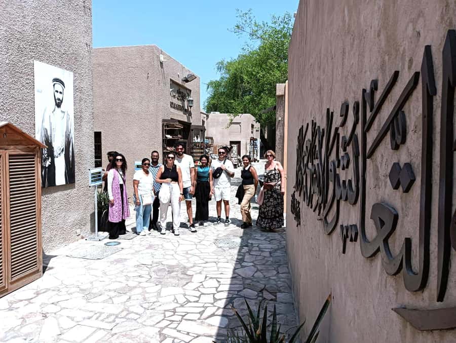 Dubai: Discover Dubai Old Town, Souks, Museum & Street Food - Coffee, tea, and Dubai’s oldest mosque
