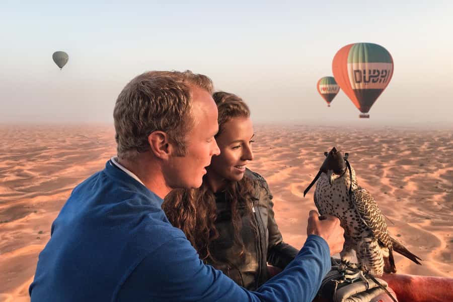 Dubai: Luxury Balloon Flight with Michelin-Curated Breakfast - Preparing for takeoff with a professional crew