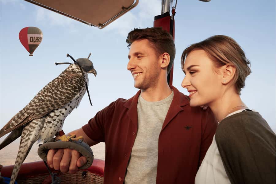 Dubai: Luxury Balloon Flight with Michelin-Curated Breakfast - Falconry in the morning sky