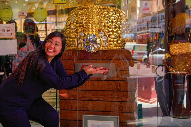 Dubai: Old Town, Souks, Street Food, Guided Tour & Abra Ride - Exploring the Spice Souk in Deira