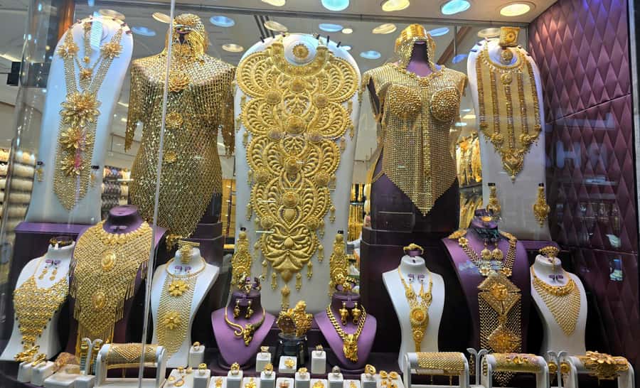Dubai: Premium Old Town, Street Food, Souks & Boat Ride Tour - The abra ride across Dubai Creek