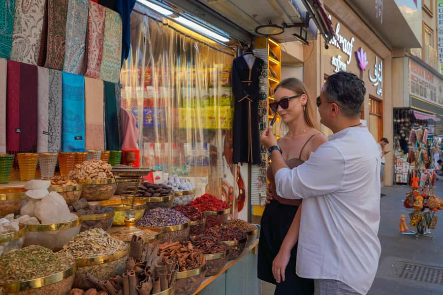 Dubai Private Top Attractions, Premium Vehicle & Street Food - Al Fahidi and Dubai Creek