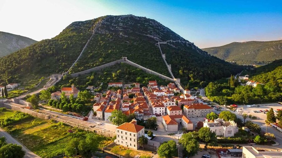 Dubrovnik: Oyster, Mussles, and Wine Tasting Tour in Ston - The one-hour ride from Dubrovnik to Ston