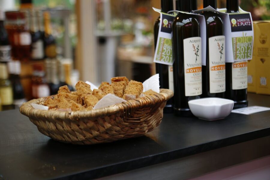 Düsseldorf: Culinary Soul Guided Tour - Guide quality and language