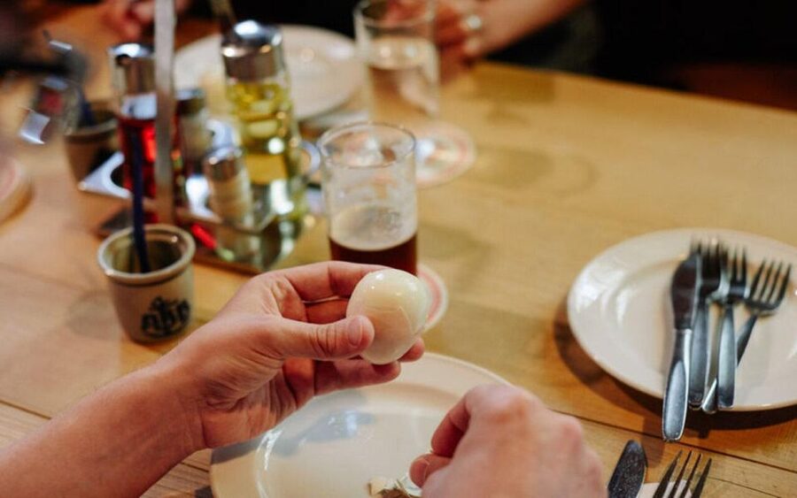 Düsseldorf: Culinary Soul Guided Tour - Starting at Rheintraße 3