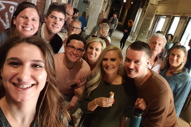 Eat, Drink and Repeat: Wine and Food Tasting Tour in Venice - Wandering beyond the obvious Venice