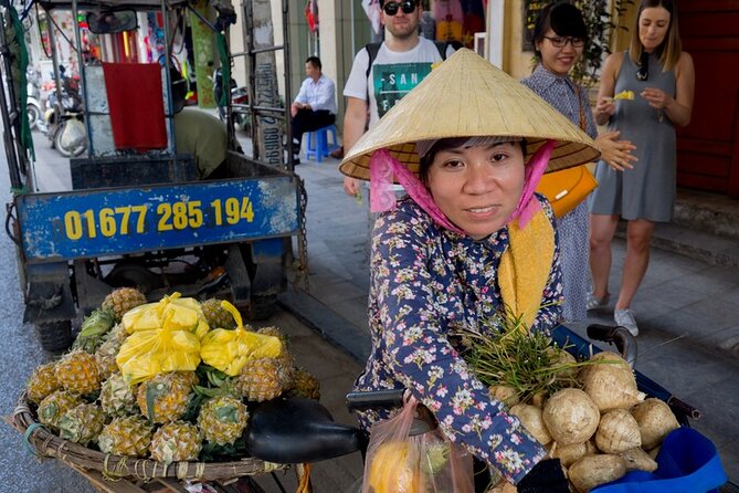 Eat Like a Local: Hanoi Street Food Adventure - The guides make the difference