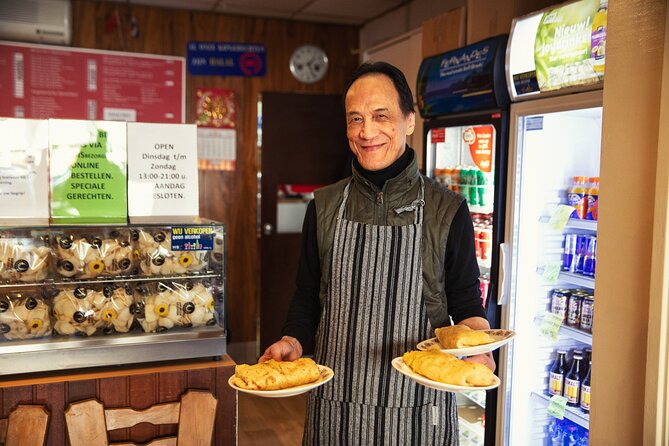 Eating Amsterdam: Albert Cuyp Market & The Pijp Food Tour - Making a stroopwafel at the Stroopwafel Workshop