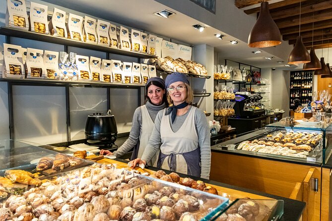 Eating Venice Food & Drinks Tour - Prosecco and Venetian bites on Calle San Felice