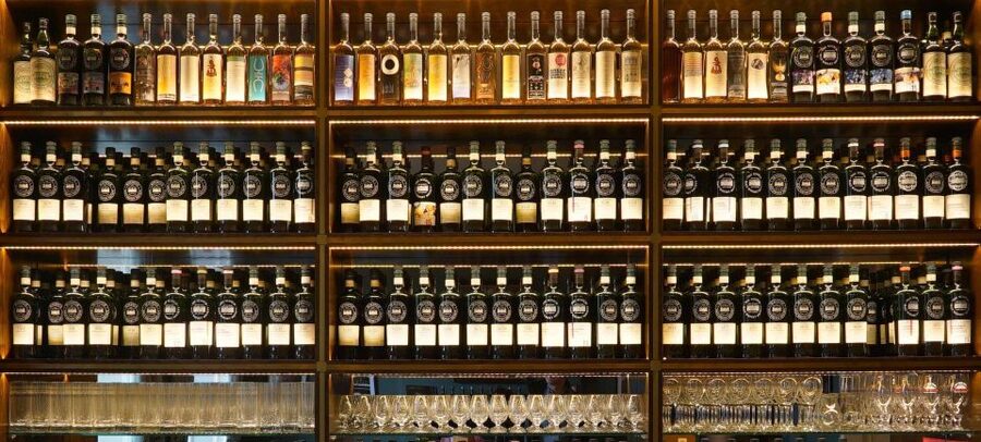 Edinburgh: Food & Drink Tasting Tour - Four Edinburgh Venues, One Full Meal