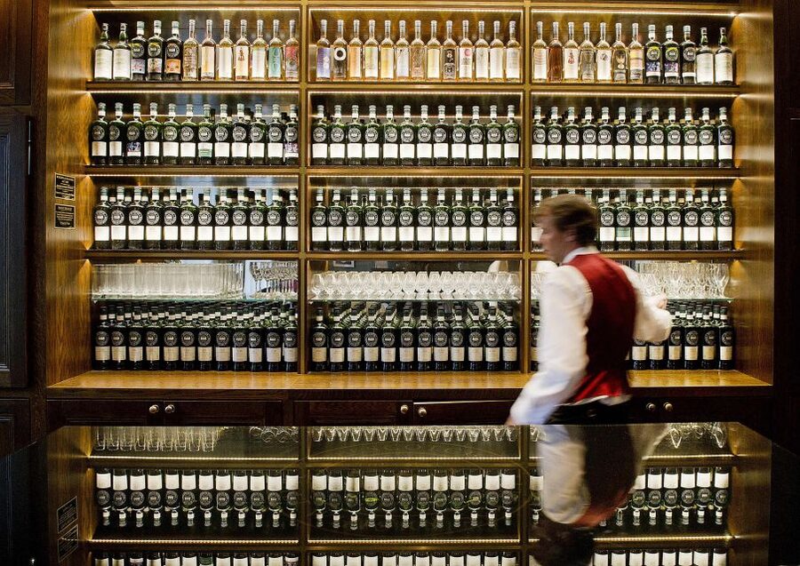 Edinburgh: Food & Drink Tasting Tour - Dietary Needs and Alcohol-Free Choices