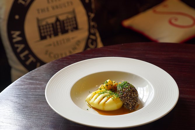 Edinburgh Food & Drink Tour with EatWalk Tours - New Town: a different side of Edinburgh