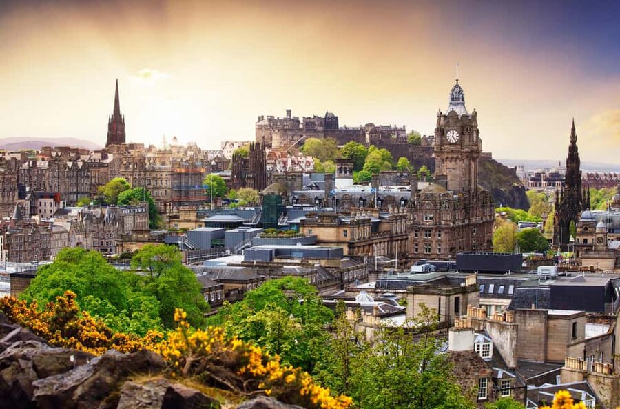 Edinburgh: Food Tour with Scotch, Haggis, Secret Dish & More - Cullen Skink, a smoky start