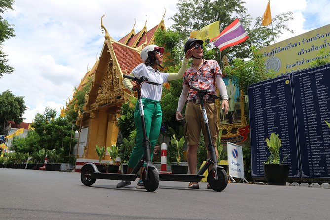 Explore Bangkok by E-Scooter & Try Street Food - Why an e-scooter works well in old Bangkok