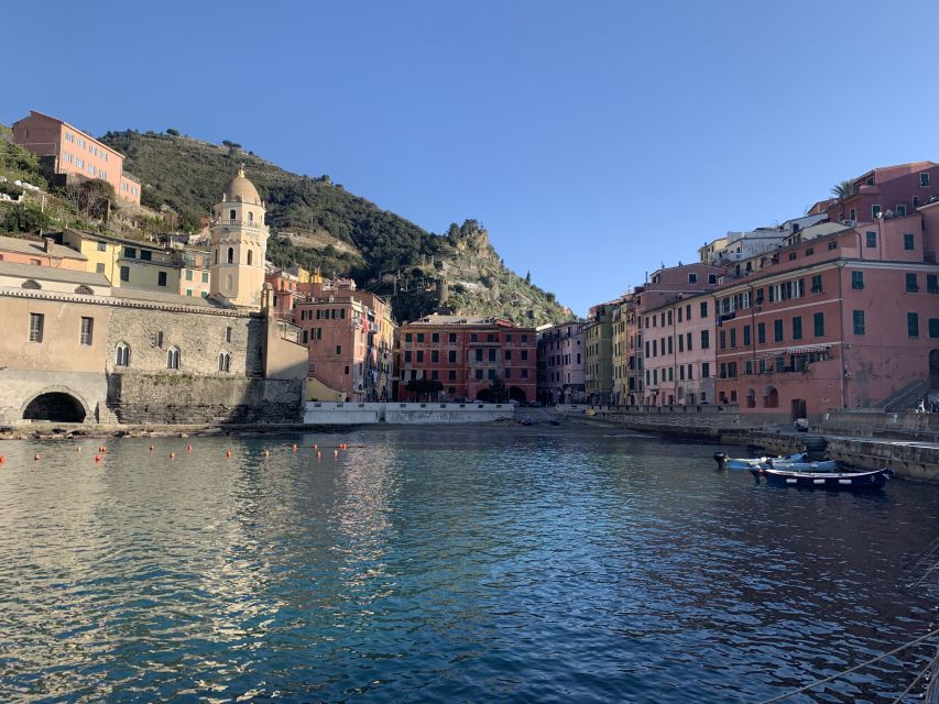 Florence: Cinque Terre Day Trip with Optional Street Food - Vernazza: postcard views and limited time