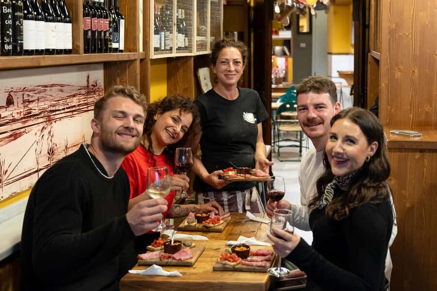Florence: Food Walking Tour with Local Steak and Tuscan Wine - Key points to know before booking
