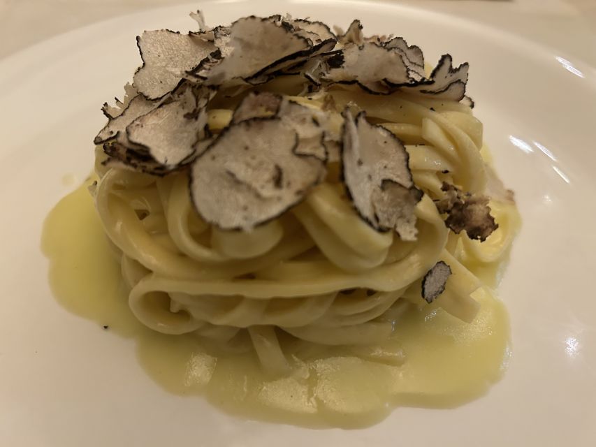 Florence: Guided Food Tour with Fiorentina Steak and Wine - Why this is a smart first evening in Florence