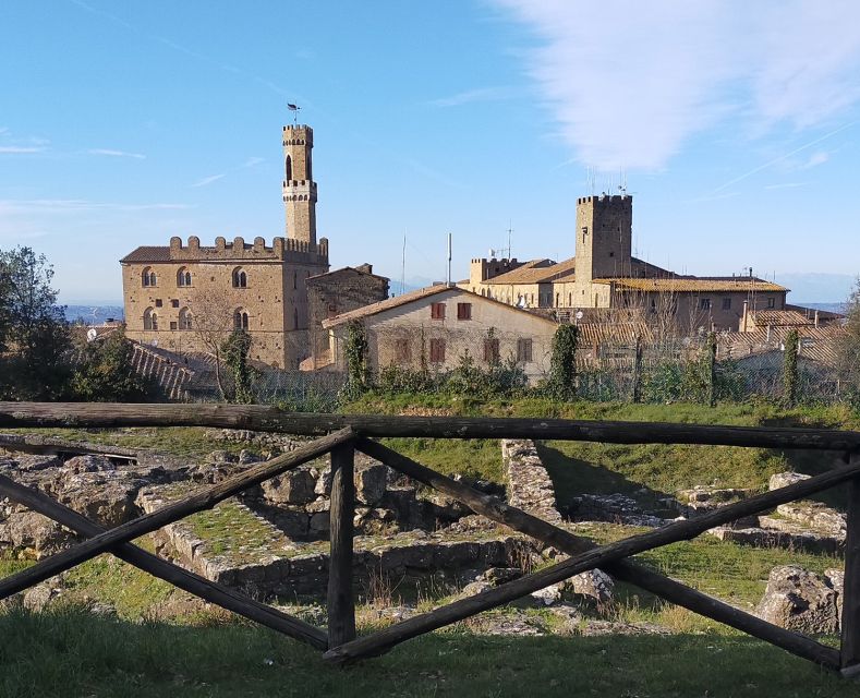 Florence: San Gimignano & Volterra Day Trip with Food & Wine - Lunch with Tuscan food and a countryside view
