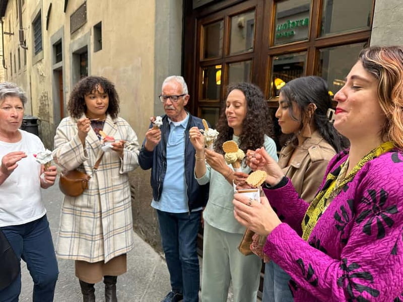 Florence: Street Food Tour with Wine & Local Guide - Schiacciata, Wine, and the First Tastings