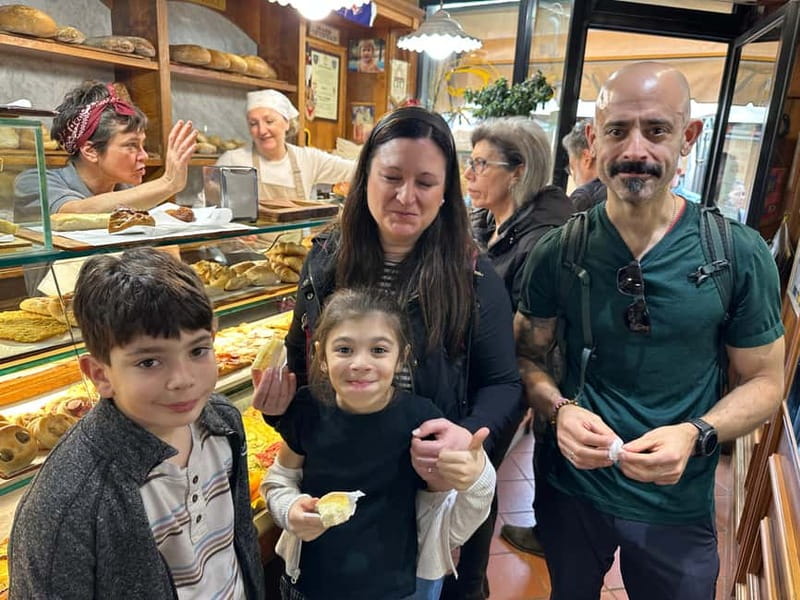 Florence: Street Food Tour with Wine & Local Guide - Fresh Pasta, Cantucci, and Vin Santo